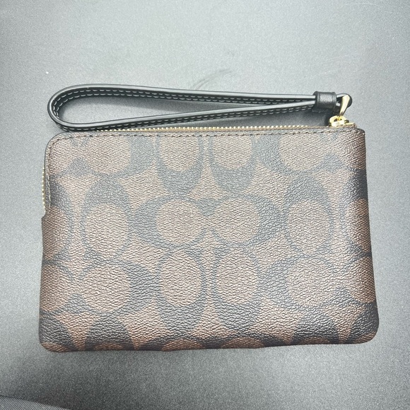 Coach corner zip wristlet let brown with black cs - Picture 7 of 11
